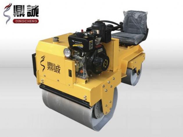 点击查看详细信息<br>标题：DC850C座驾式压路机 阅读次数：16672
